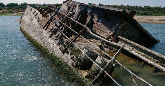 Removal of WWII German Sunken Vessels from the Danube
